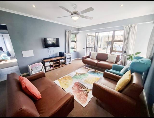 4 BEDROOM HOUSE RENTED IN SUMMERSTRAND